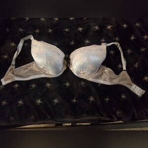 Dream Angels perfect coverage by Victoria’s Secret 34DD